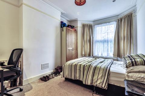 3 bedroom house to rent, Totterdown Street, Tooting, London, SW17