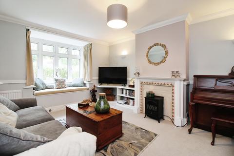 undefined, New Road, Midhurst, GU29