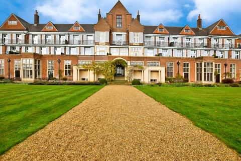 undefined, Kings Drive, Midhurst, West Sussex, GU29