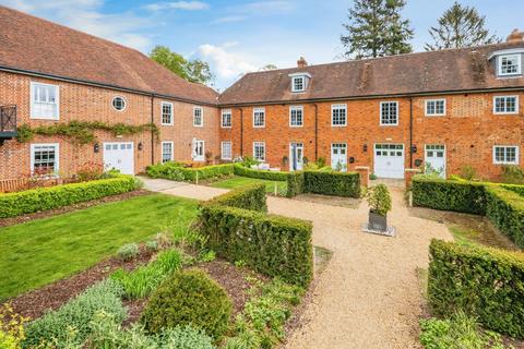 Adams Walk, Midhurst, West Sussex, GU29