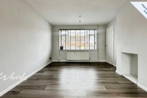 3 bedroom terraced house to rent, Kingfisher Road Larkfield ME20