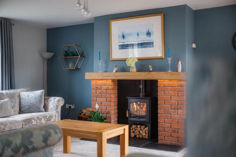 3 bedroom detached house for sale, Celynnen Cottage, Kinton, Nesscliffe, Shrewsbury, SY4 1AZ