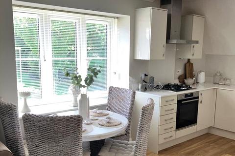 2 bedroom flat for sale, Rudgard Way, Liphook, Hampshire, GU30