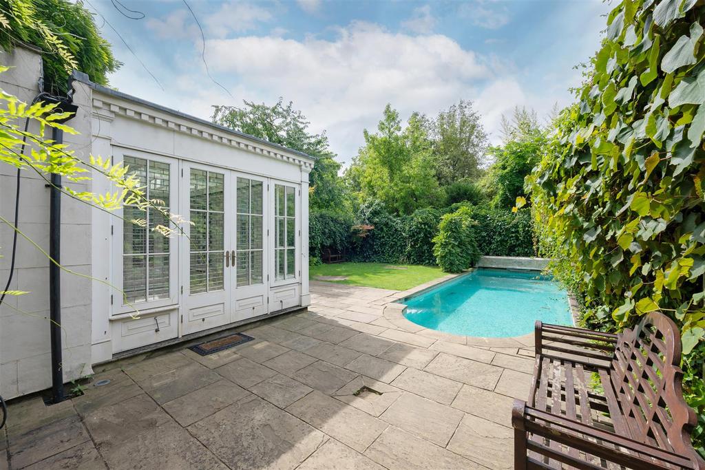 3 Cavendish Avenue Hi-32.jpg