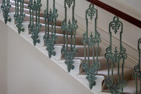 undefined, Cavendish Avenue, St John's Wood NW8