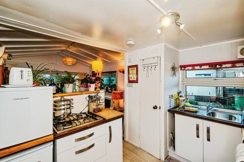 1 bedroom mobile home for sale, Countryside Farm Park, Church Lane, Upper Beeding, West Sussex, BN44