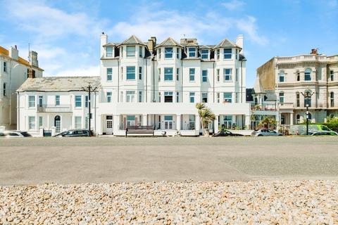Marine Parade, WORTHING, West Sussex, BN11