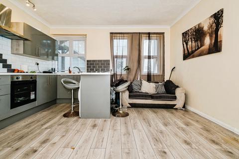 1 bedroom flat for sale, Marine Parade, WORTHING, West Sussex, BN11