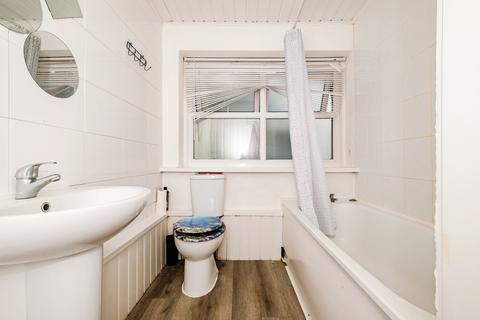 1 bedroom flat for sale, Marine Parade, WORTHING, West Sussex, BN11