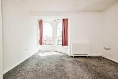 1 bedroom flat for sale, Broadwater Road, Worthing, West Sussex, BN14