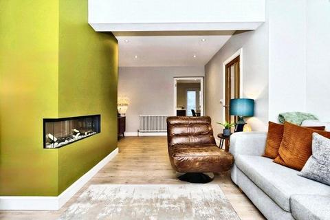 3 bedroom semi-detached house for sale, The Broadway, Lancing, West Sussex, BN15