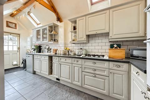3 bedroom end of terrace house for sale, Avenue Terrace, Stonehouse