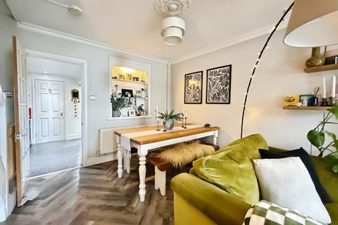 3 bedroom end of terrace house for sale, Avenue Terrace, Stonehouse