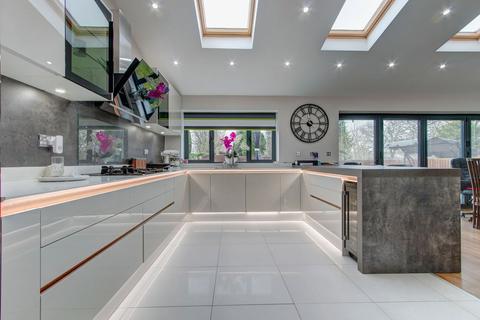 4 bedroom detached house for sale, Blackford Road, Shirley, B90