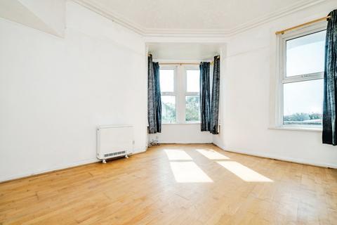 1 bedroom flat for sale, Brighton Road, Worthing, West Sussex, BN11