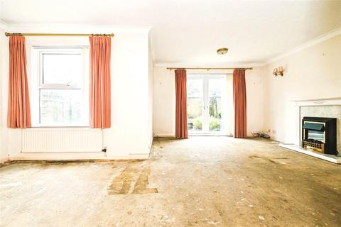 2 bedroom flat for sale, Shelley Road, Worthing, West Sussex, BN11