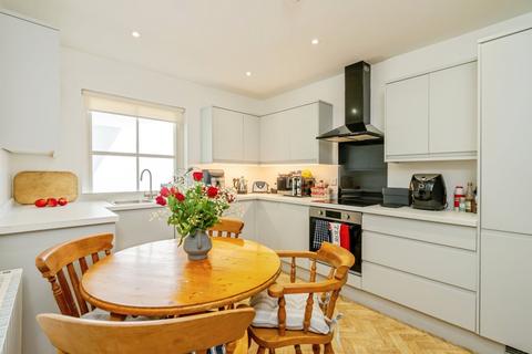 undefined, Southgate, Chichester, West Sussex, PO19