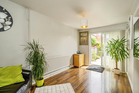 4 bedroom end of terrace house for sale, Charles Avenue, Chichester, West Sussex, PO19