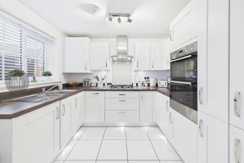 3 bedroom detached house for sale, Preston Close, Bury St. Edmunds