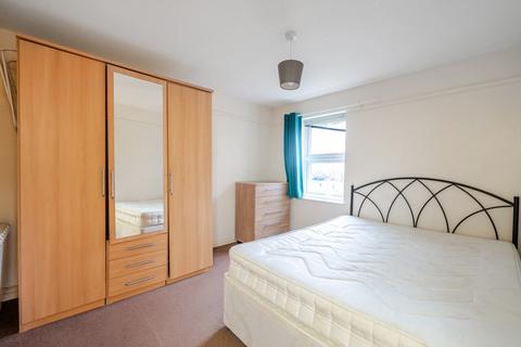 1 bedroom apartment for sale, Elmgreen Close, Stratford, London