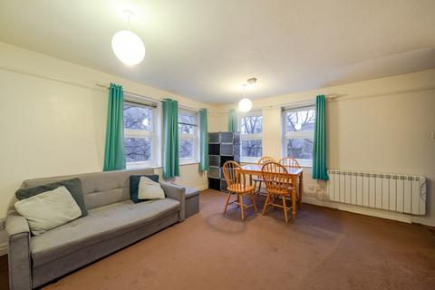 Elmgreen Close, Stratford, London