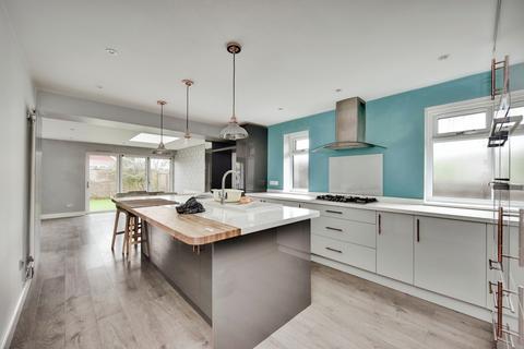 6 bedroom detached house for sale, Castle Dene, Maidstone, Kent, ME14