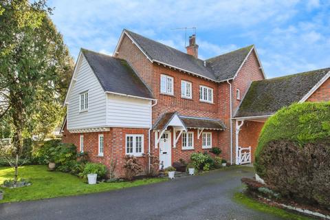 Frittenden Road, Staplehurst,, Tonbridge, TN12