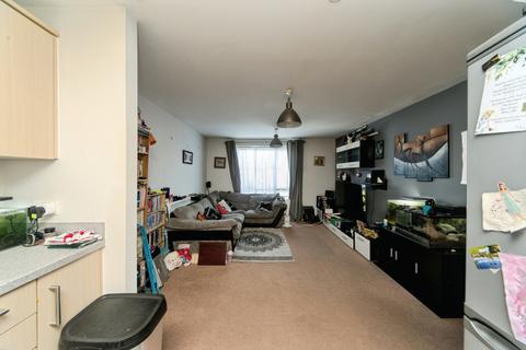 2 bedroom flat for sale, Susans Road, Eastbourne, BN21