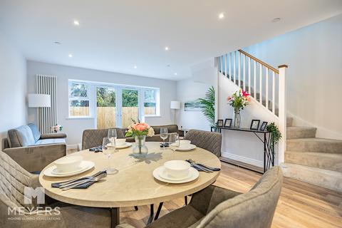 3 bedroom detached house for sale, Poole BH15
