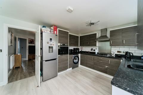 3 bedroom end of terrace house for sale, Highgrove Crescent, Polegate, East Sussex, BN26