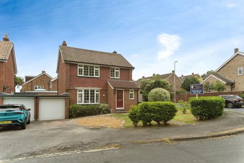 3 bedroom detached house for sale, Winchester Way, Eastbourne, East Sussex, BN22