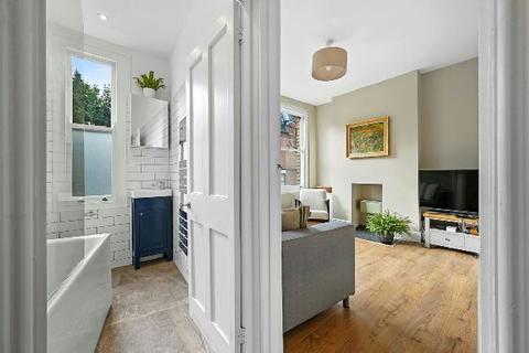 Cressida Road, Whitehall Park, Archway N19 3LB