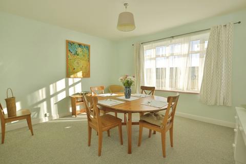 undefined, Seawall, Dymchurch, Romney Marsh, Kent, TN29