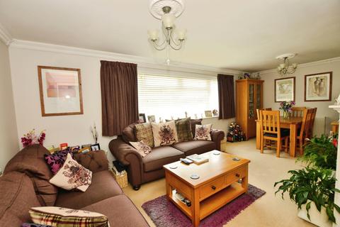 3 bedroom bungalow for sale, Woodland Way, Dymchurch, Kent, TN29