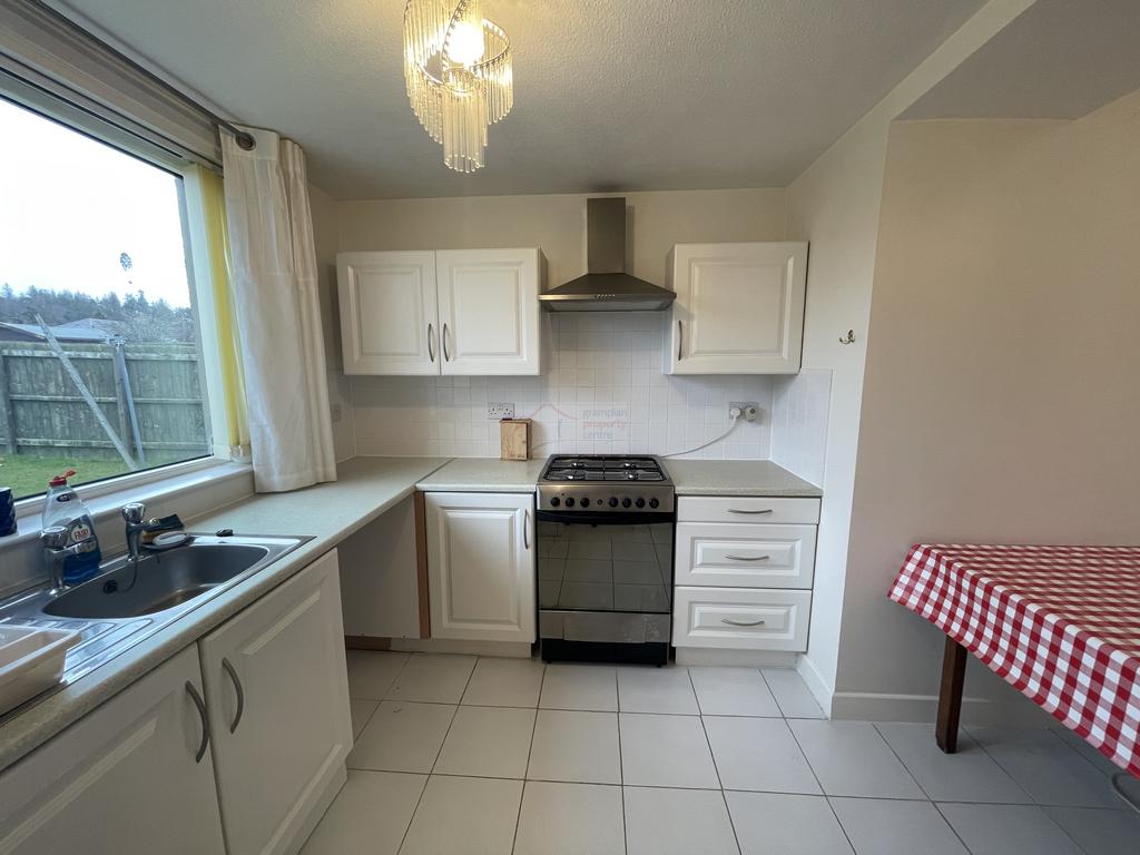 Kitchen b.JPG