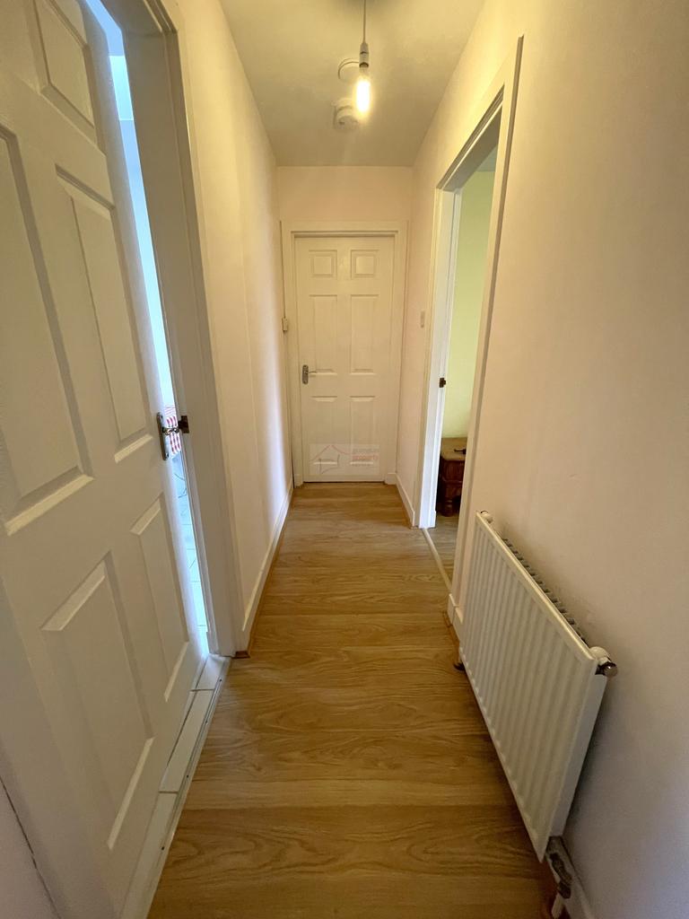 Hallway.JPG