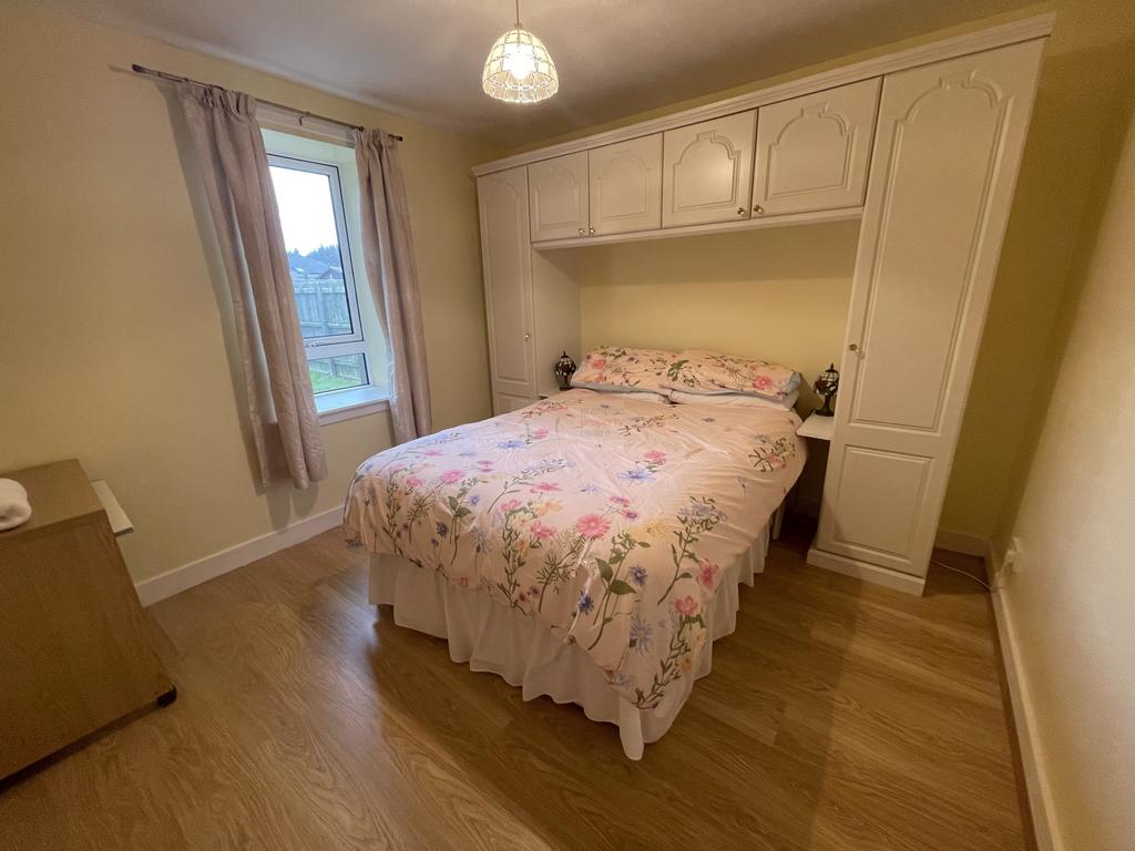 Bedroom 1a.JPG