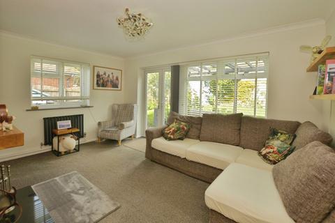 3 bedroom bungalow for sale, Merritt Road, Greatstone, New Romney, Kent, TN28