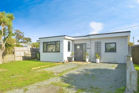 3 bedroom bungalow for sale, Links Crescent, St. Marys Bay, Romney Marsh, Kent, TN29