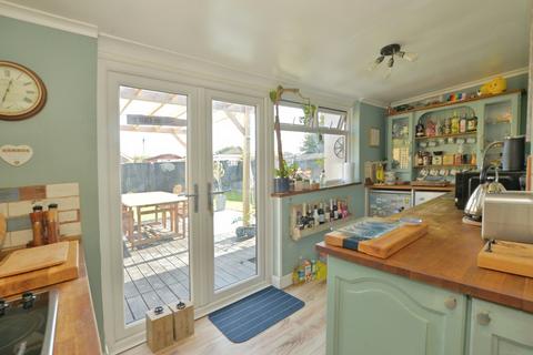 3 bedroom bungalow for sale, Links Crescent, St. Marys Bay, Romney Marsh, Kent, TN29