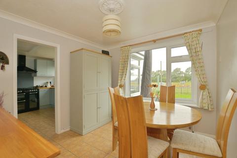 3 bedroom detached house for sale, Romney Road, Lydd, Romney Marsh, Kent, TN29