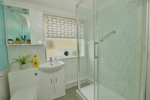 2 bedroom bungalow for sale, Derville Road, Greatstone, New Romney, Kent, TN28