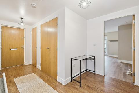 2 bedroom flat to rent, 5 Crown Crescent, Larbert, Falkirk, FK5 4XP