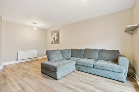 2 bedroom flat to rent, 5 Crown Crescent, Larbert, Falkirk, FK5 4XP