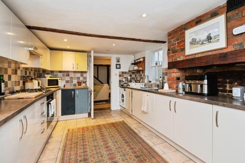5 bedroom semi-detached house for sale, High Street, Robertsbridge, East Sussex, TN32