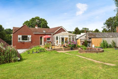 5 bedroom detached house for sale, Staplecross, Robertsbridge, East Sussex, TN32