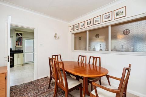 2 bedroom bungalow for sale, Hackwood, Robertsbridge, East Sussex, TN32
