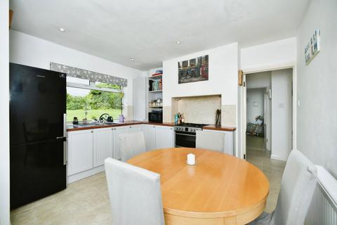 3 bedroom detached house for sale, Rodmell Avenue, Saltdean, Brighton, East Sussex, BN2