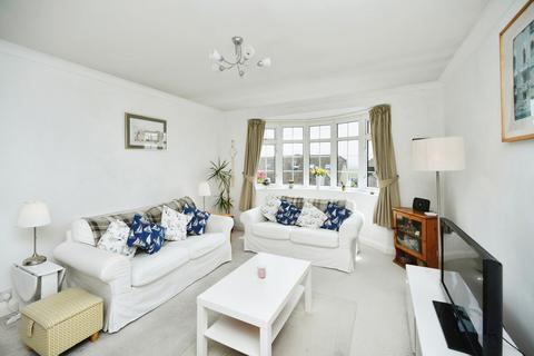 3 bedroom detached house for sale, Rodmell Avenue, Saltdean, Brighton, East Sussex, BN2
