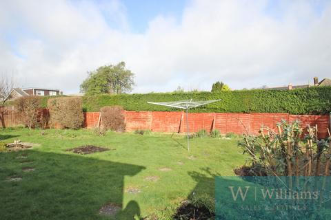 2 bedroom detached bungalow for sale, Footways, Wootton Bridge